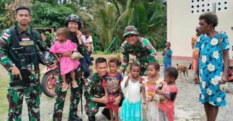 Berjibaku Ditengah Aksi Brutal KKB, TNI-Polri Tetap Komitmen Mengabdi di Tanah Papua