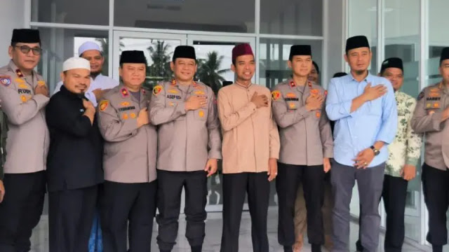 Gandeng UAS, Polri Ajak Masyarakat Jaga Persatuan Wujudkan Pemilu Damai