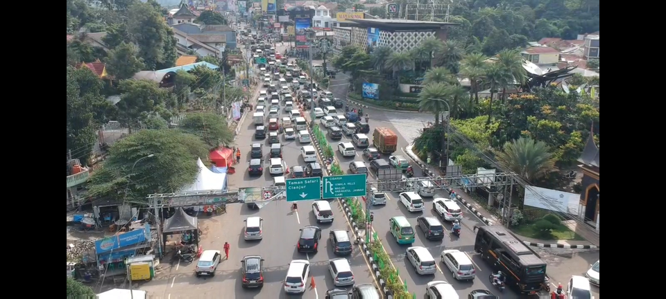 Arah Puncak Bogor Masih Padat Merayap, Kebijakan Ganjil Genap Justru Perparah Kemacetan