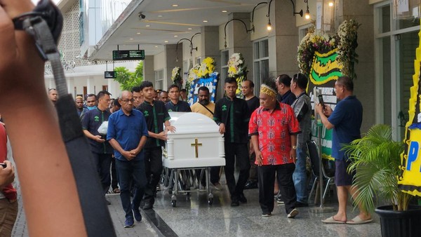 Selamat Tidur Panjang dalam Damai Pemimpin Berbudi Luhur dan Berhati Mulia, Bapak Alm. Lukas Enembe