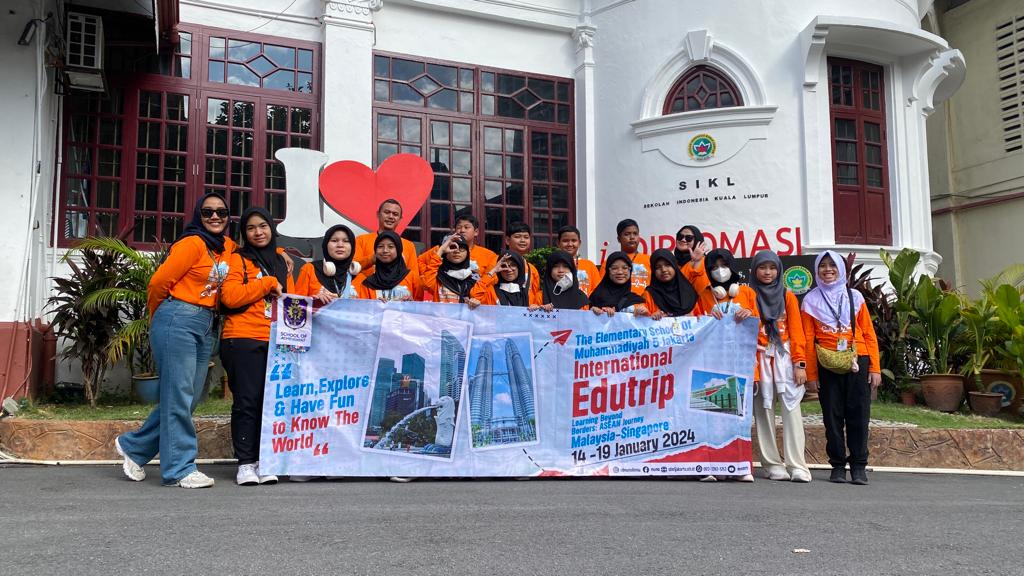 Antusias Anak Didik SD Muhammadiyah 5 Jakarta Ikuti Internasional Edutrip di Malaysia & Singapura