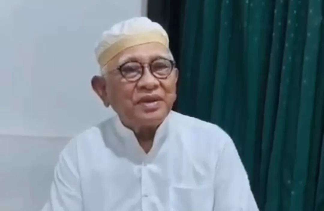 Pesan KH Mustofa Bisri : Songsong Pemilu 2024 dengan Persatuan & Perdamaian