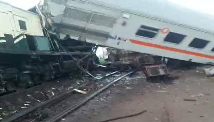 Tragedi Tabrakan KA Turangga dan KA Lokal Bandung Raya 3 Nyawa Melayang
