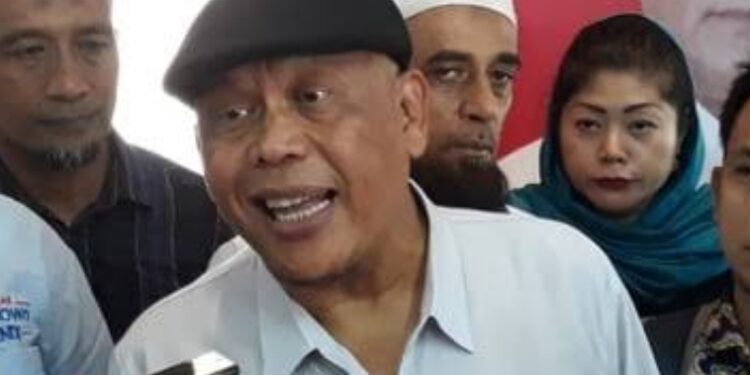 Aksi Depan DPR, Surat Pemakzulan Jokowi Ditahan Pamdal, Aktivis Kecewa Berat!