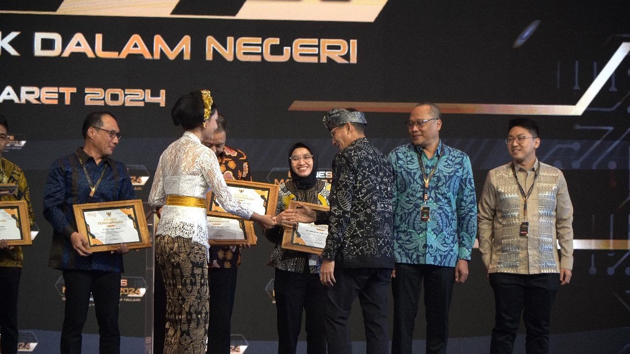 PT KALMED Manufaktur Indonesia Raih Penghargaan Industri Alat Kesehatan Terbaik 2023-2024