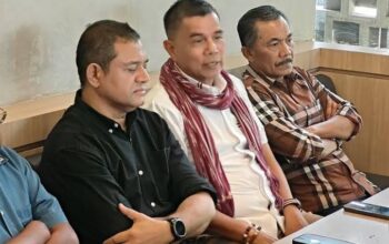 MK Dibanjiri Karangan Bunga Dukungan, TKN Prabowo-Gibran : Lebih Baik Ketimbang Turun ke Jalan