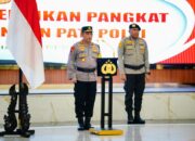 Kapolri Beri Kenaikan Pangkat untuk 17 Pati dan Pamen Polri