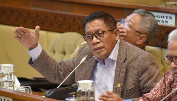 Waduh, Anggota DPR PDIP Usulkan Money Politik Dilegalkan ! Ini Nilai Maksimumnya