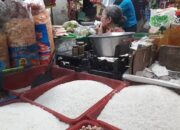 Gula Pasir Masih Betah Bertengger di Atas, Beras Meroket Lagi