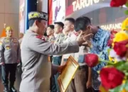 Semringah! Ini Momen Casis Korban Begal Bertemu Langsung dengan Kapolri