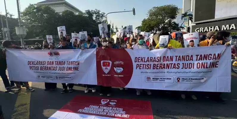 Tuntutan Mundur Menkominfo Bergejolak, BEM PTM Zona III Curiga Pesanan Mafia Judol