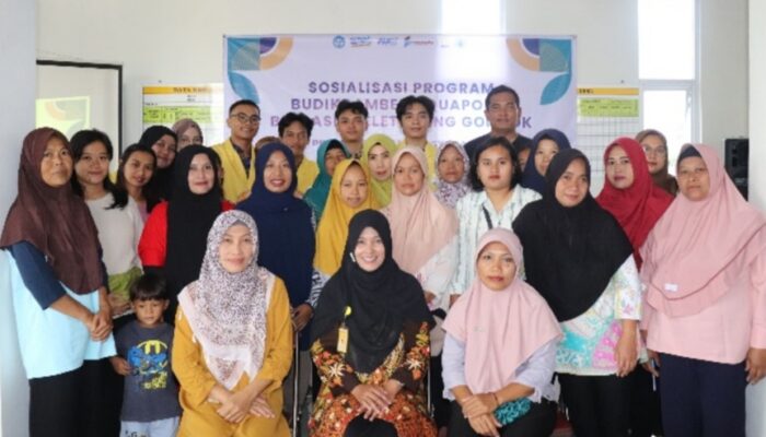 Tim PKM-PM UNNES (Baraya Bejalen) Tingkatkan Kemandirian Pangan & Kelestarian Rawa Pening Lewat Budikdamber Aquaponik Berbasis Pelet Eceng Gondok