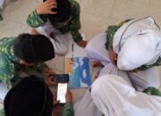 Tingkatkan Literasi Bencana untuk Siswa SD, Tim PKM-PM UNNES Ciptakan AR Book & Maket Ilmiah