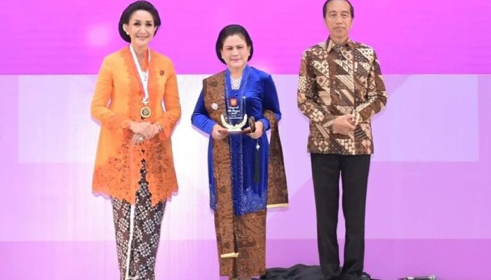 Jokowi Bakal Daftarkan Jenis Kebaya Daerah ke UNESCO
