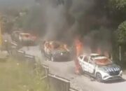 Puncak Jaya Rusuh, Sejumlah Kendaraan Aparat dan Warga Dibakar Massa