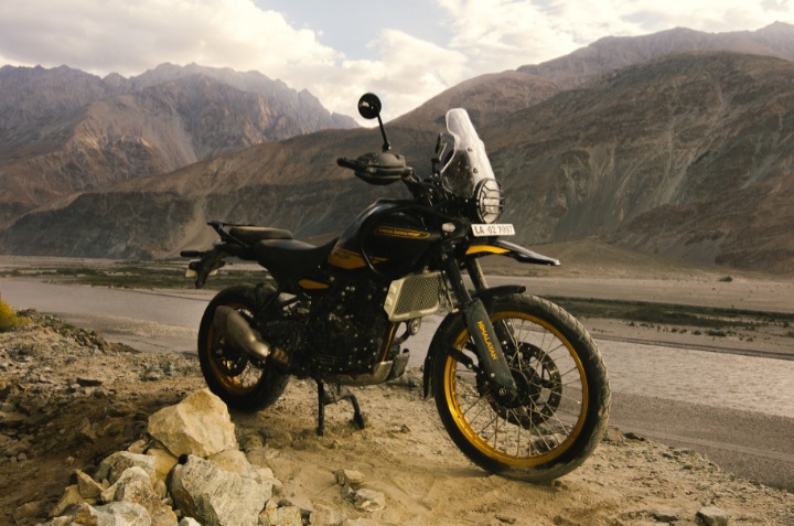 Royal Enfield Luncurkan Dua Sepeda Motor Baru di GIIAS 2024