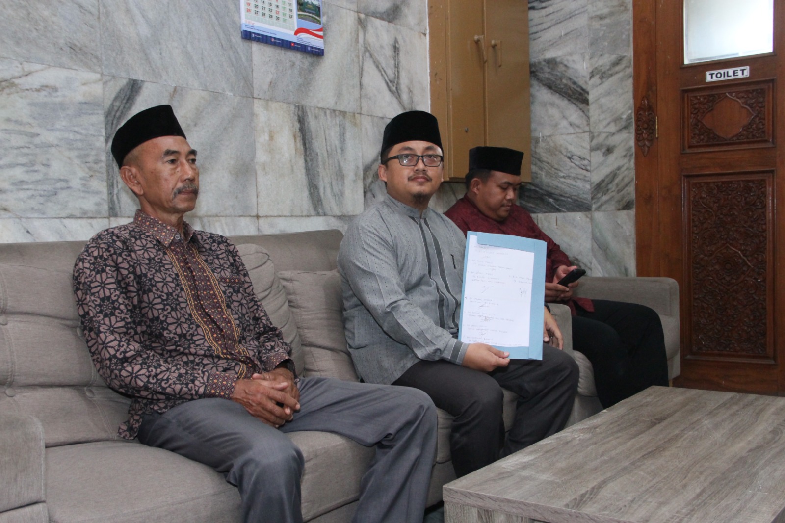 Ulama Datangi Kantor Bupati Tuntut Pabrik Miras Tutup di Serang Banten