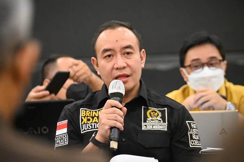 Benny Rhamdani Kini Akui Tak Tahu ‘Sosok T’ Bos Judol, Legislator : Cuma Bikin Gaduh!