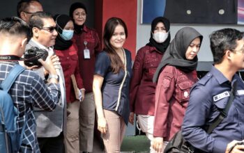 FOTO: Jessica Kumala Wongso Tersenyum Hirup Udara Bebas