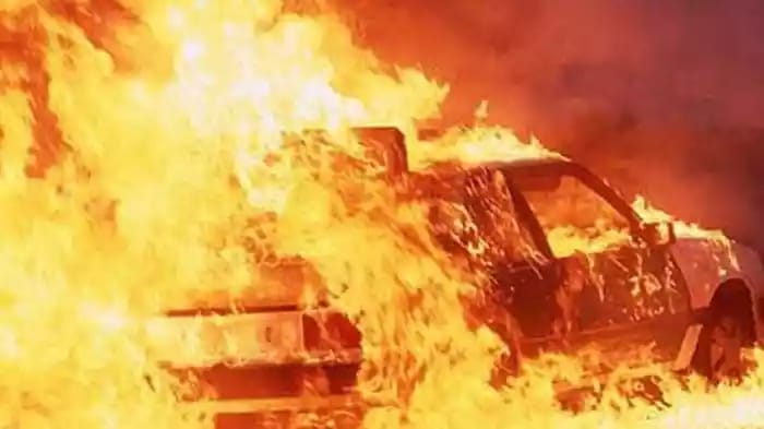Biadab, Orang Tak Dikenal Bakar Mobil Polisi di Pejompongan Jakpus! Usut Tuntas