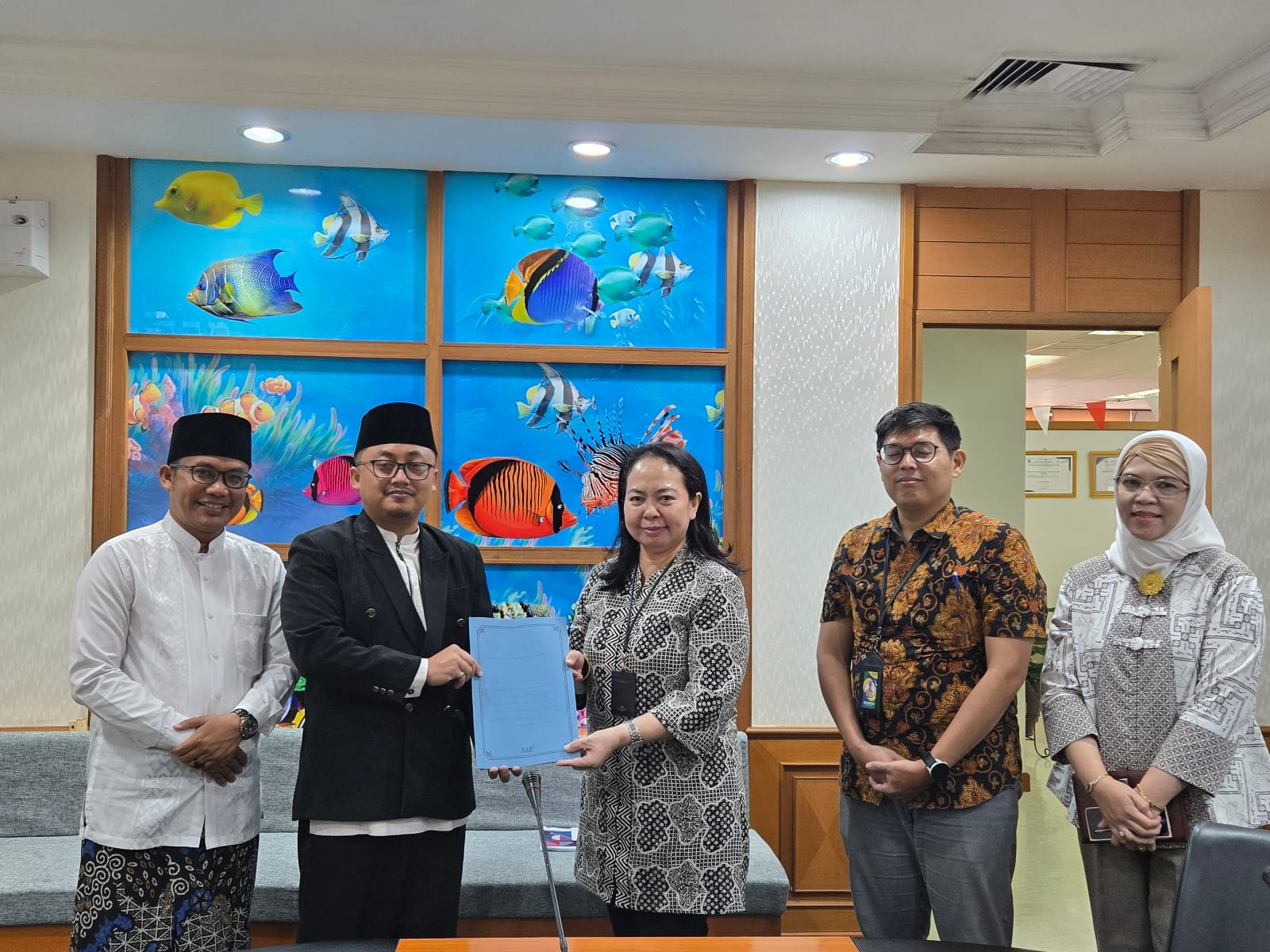Kemenperin RI Berjanji Akan Meninjau Kembali Izin Operasional Pabrik Miras