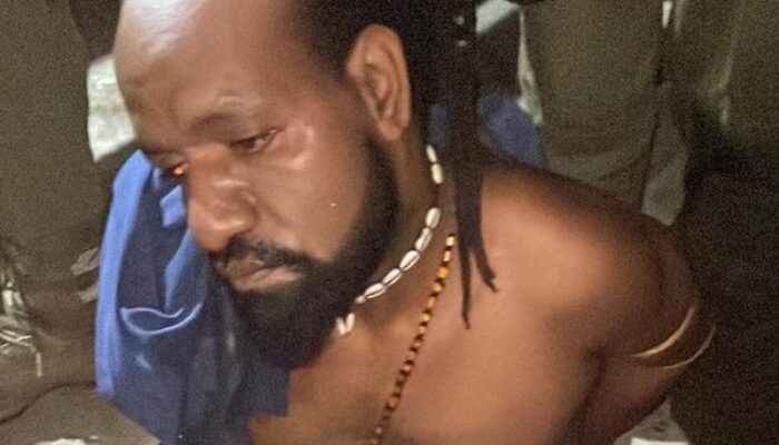 Satgas Damai Cartenz Bekuk Anggota KKB Rife Kerebea