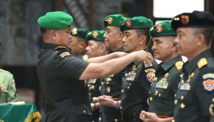 KSAD Pimpin Sertijab 12 Jabatan Strategis di TNI Angkatan Darat