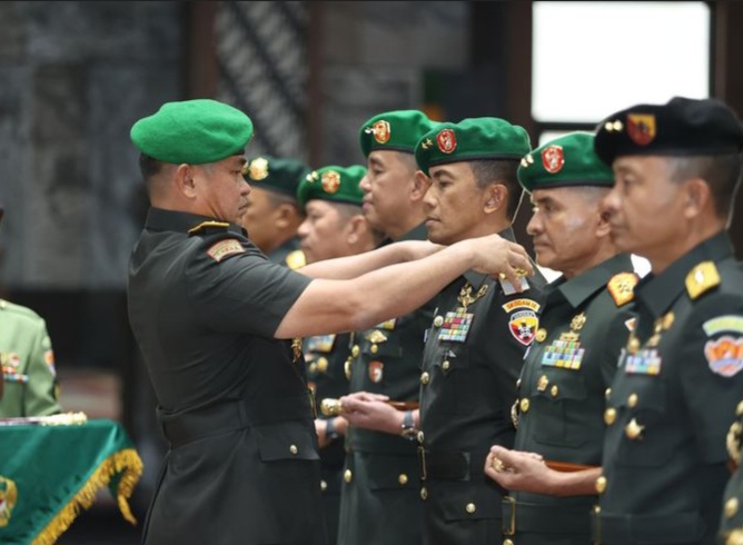 KSAD Pimpin Sertijab 12 Jabatan Strategis di TNI Angkatan Darat