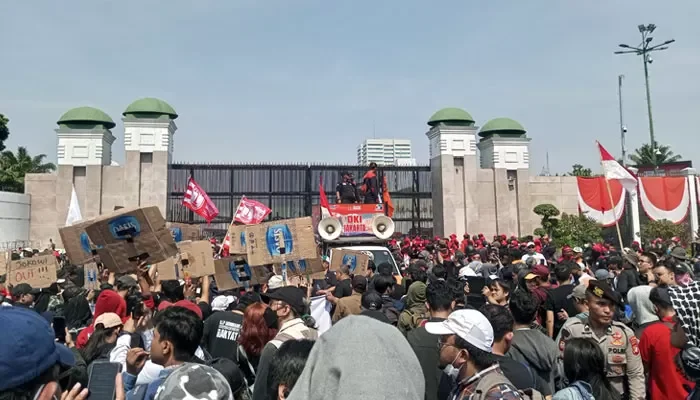 Dari Rakyat hingga Artis Bersatu Geruduk DPR, Revisi UU Pilkada Batal Disahkan