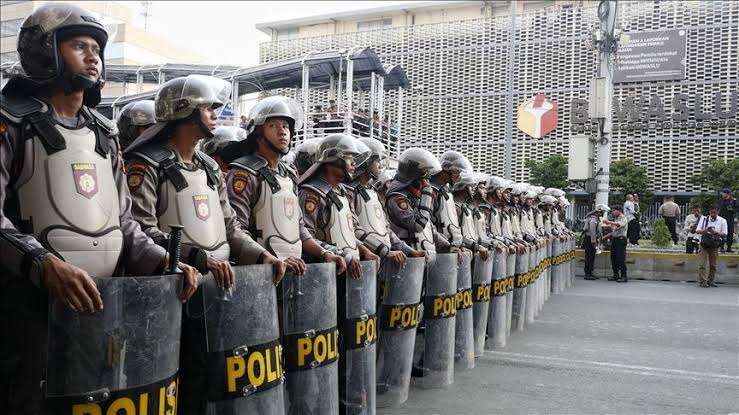 Pernyataan Polisi Tak Perlu Jaga Demo Cukup Satpol PP adalah Salah Kaprah & Menyesatkan