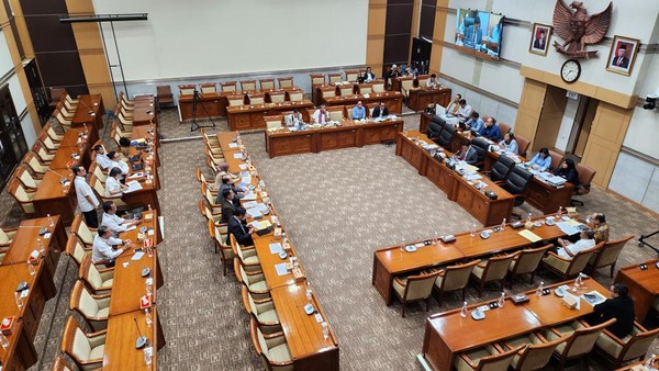 Tok! KY Berhentikan 3 Hakim yang Beri Vonis Bebas Ronald Tannur