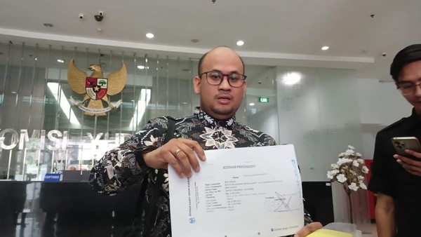 Pengacara Dini Diperiksa KY, Bawa Bukti Rekaman CCTV Ronald Tannur Lindas Korban