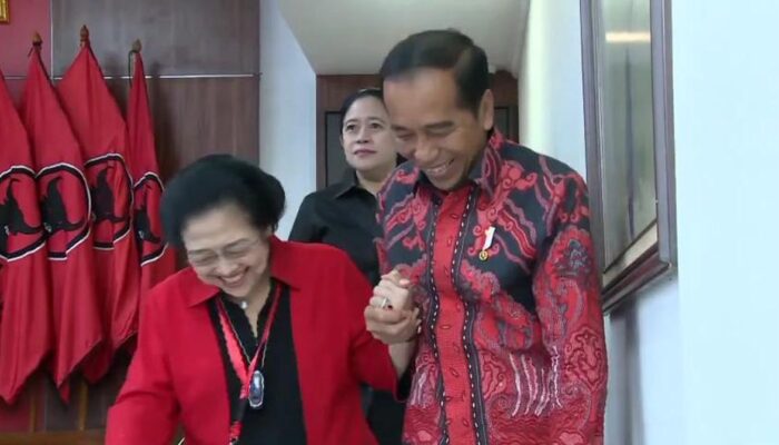 PDIP Pecat Jokowi & Keluarganya