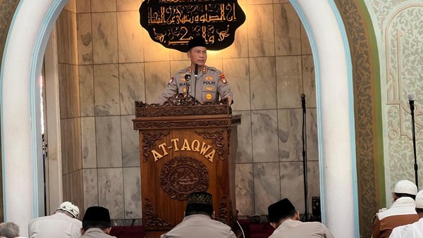 Polisi Keliling Masjid di Jakarta, Sampaikan Pesan Kamtibmas Jelang Pilkada Serentak 2024