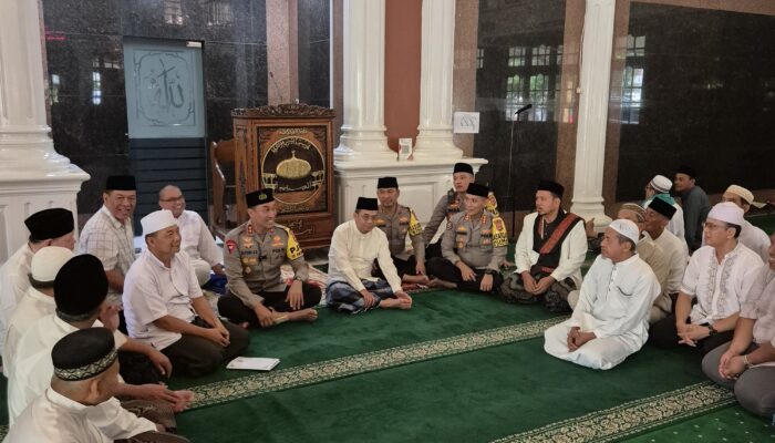 Subuh Keliling & Jumat Curhat Polda Banten Sangat Luar Biasa, Pemuda Moeslim: Jaga Ukhuwah Islamiyah & Kebersamaan
