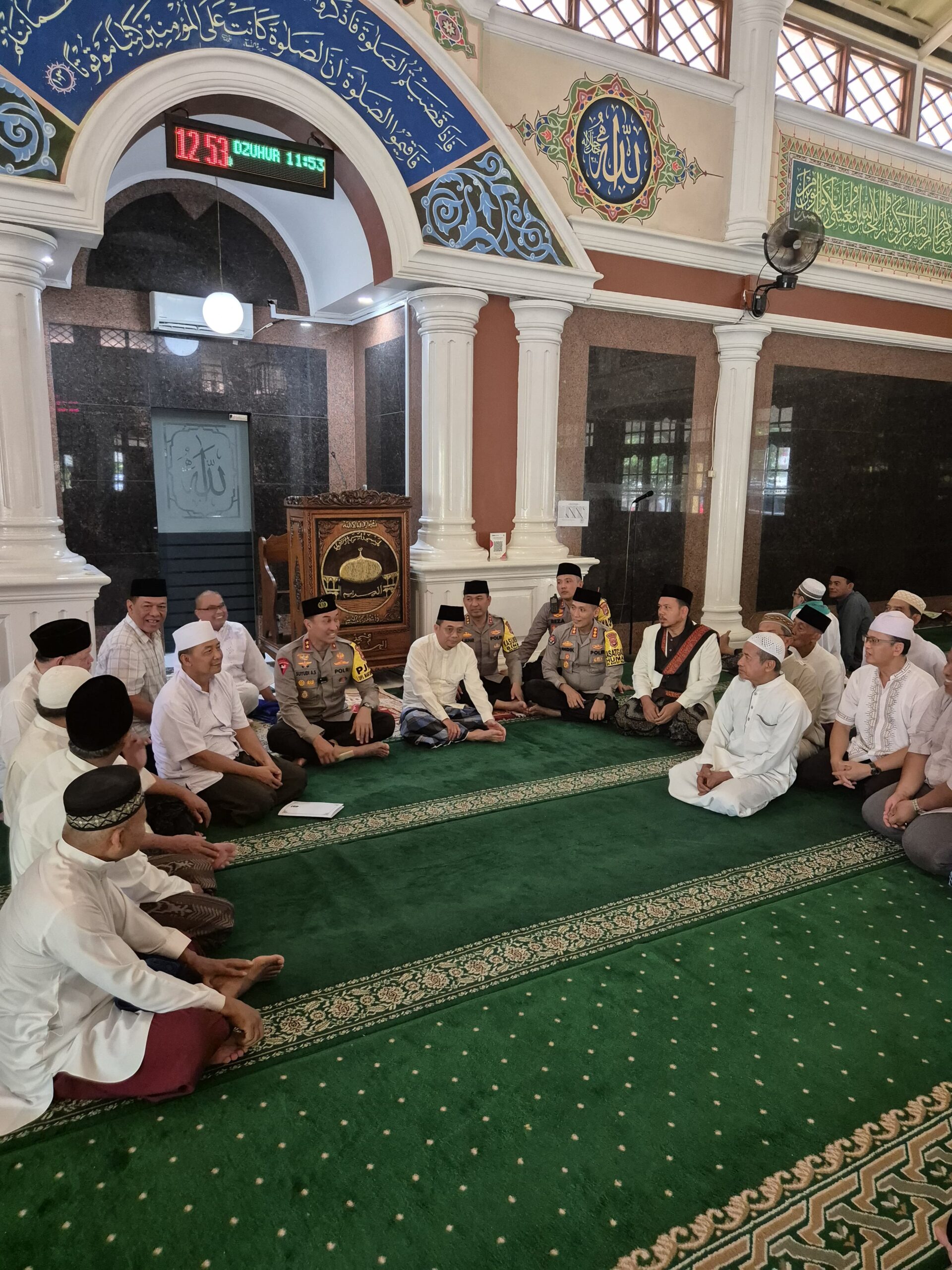 Subuh Keliling & Jumat Curhat Polda Banten Sangat Luar Biasa, Pemuda Moeslim: Jaga Ukhuwah Islamiyah & Kebersamaan