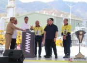 Jokowi Resmikan Smelter Logam Mulia AMNT