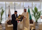 Gus Yaqut Ketemu Tawfiq Fauzan di Jeddah, Bahas Persiapan Haji 2025