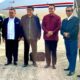 Netizen Cibir Balik Viral Mahfud MD & Anies Diduga Foto Depan Jet Pribadi