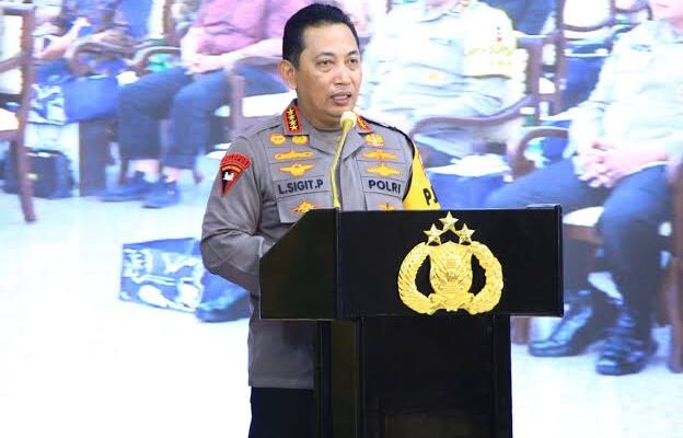 Bantah KKB yang Persoalkan Pembebasan Pilot Susi Air, Kapolri: Hasil Soft Approach