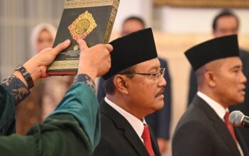 Jokowi Resmi Lantik Gus Ipul Jadi Mensos Gantikan Risma