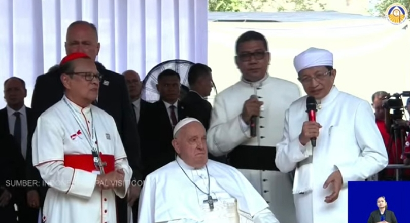 paus - imam besar resmikan jembatan