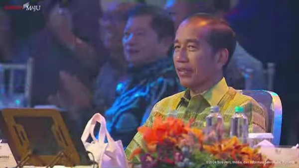 Jokowi Perkenalkan Presiden Terpilih Prabowo Subianto di Momen Gala Dinner IAF ke-2 2024