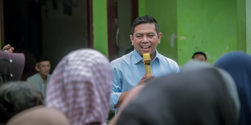 Andra Soni, Sosok Pemimpin yang Lahir dari Rakyat & Junjung Tinggi Komitmen Anti Korupsi