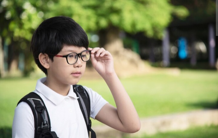Kemenkes RI Ungkap Tingginya Prevalensi Gangguan Mata Pada Anak