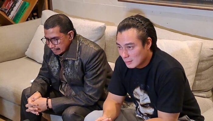 Sambil Menangis, Baim Wong Ceritakan Keresahan di Balik Upaya Ceraikan Paula