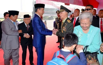 Soal Video Viral Jokowi & Try Sutrisno, Ternyata Sudah Salaman ! Ini Penampakannya