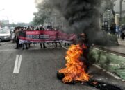 FOTO : AMPK Demo Depan Kemendikbudristek Desak Pecat Ubedillah Badrun