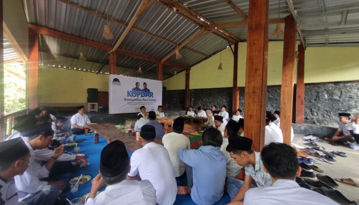 Komunitas Peci Ireng Pemalang Deklarasikan Dukungan untuk Cagub-Cawagub Jateng Ahmad Luthfi-Taj Yasin