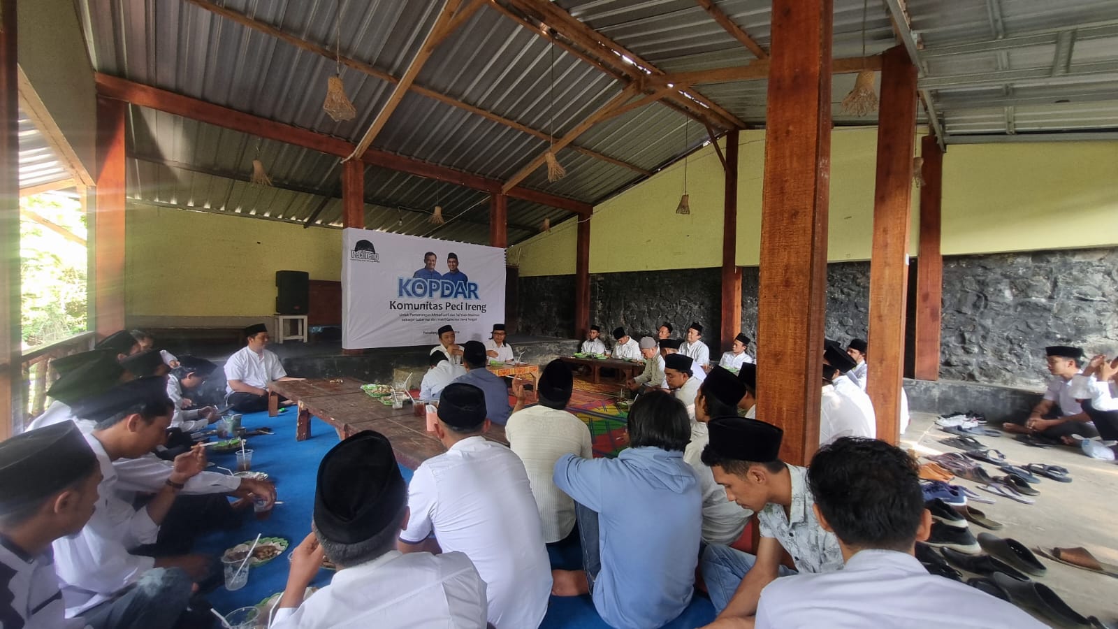 Komunitas Peci Ireng Pemalang Deklarasikan Dukungan untuk Cagub-Cawagub Jateng Ahmad Luthfi-Taj Yasin